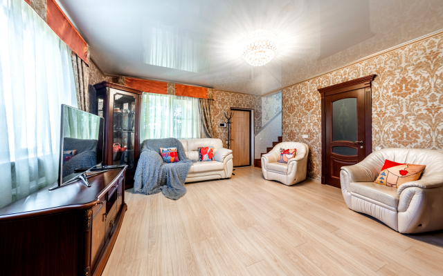 Uyutny dom u morya Private home