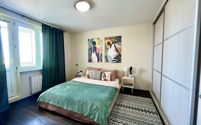 Layf Apart Flat