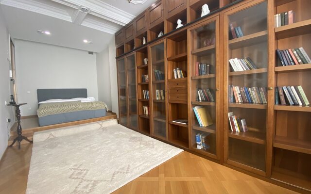 5-komnatnye HomeApart pr-t Nezavisimosti, 13 Apartments