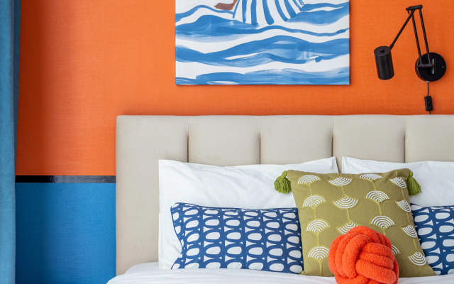 Квартира Яркая стильная студия Палитра