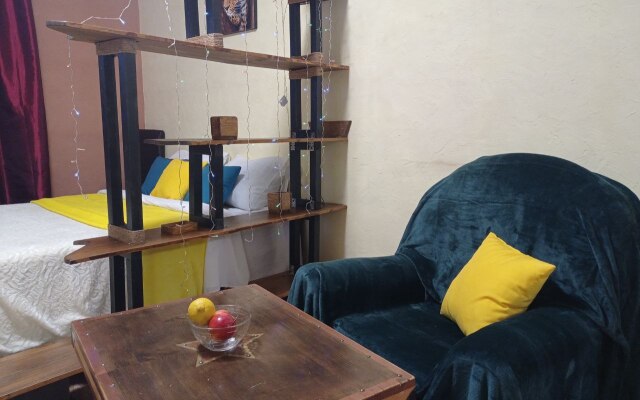 Квартира Live-In-Comfort на Творчества 1к1