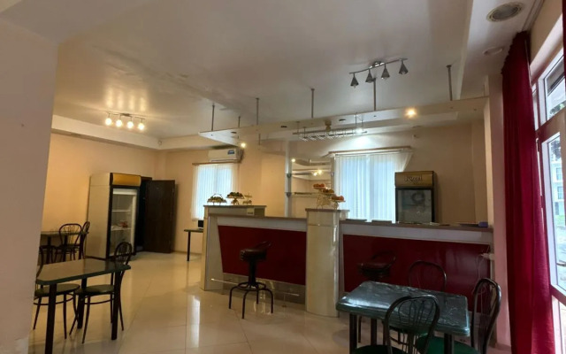 Гостиница Лебедь