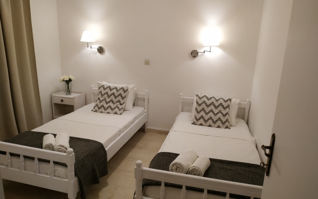 Chrysikopoulos Apartments