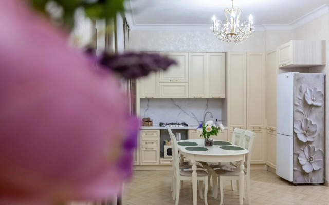 Квартира с Видом на Горы в Центре Города