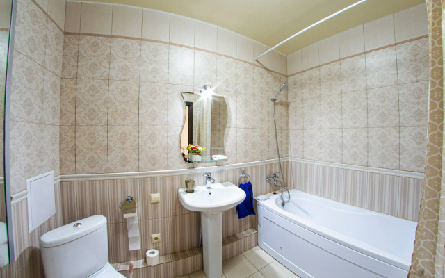 Po ul. 13-ya Liniya 37/4 Apartments