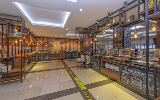 Armas Beach Hotel