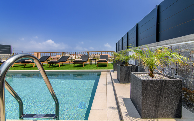 Calma Luxury Villa