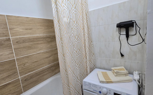 Квартира Трёхкомнатная на Яблоневой