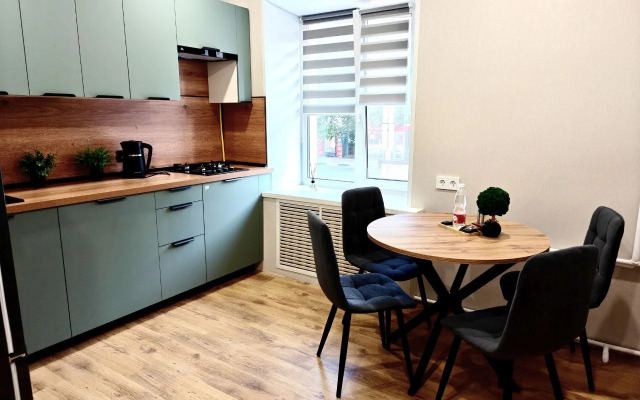 Квартира Двухкомнатная квартира с дизайнерским ремонтом в центре