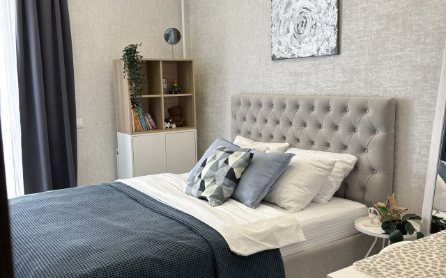 Novaya kvartira na naberezhnoy Flat
