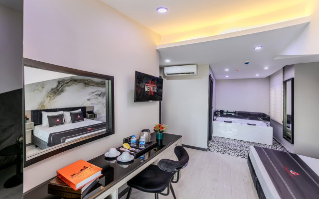 Intercity Airport Hotel
