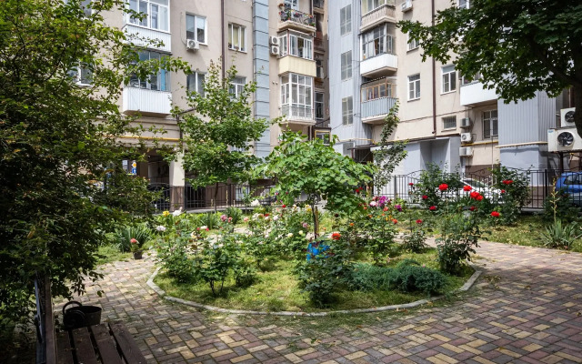 Tsentr Rostova, Teatralnaya Ploschad Flat