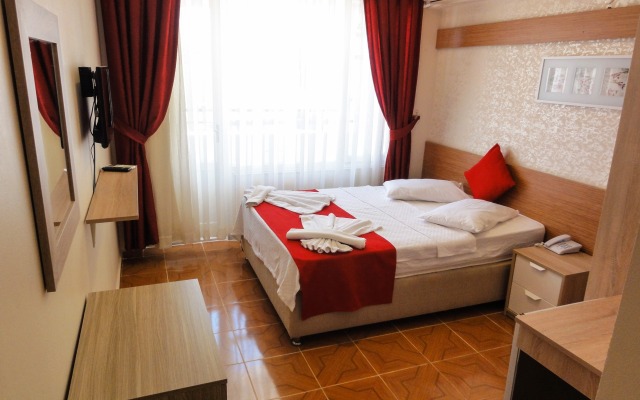 Altinersan Altinkum Didim Hotel