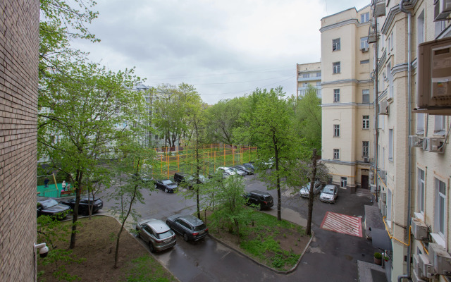 Na Bronnoy U Patriarshikh Prudov Apartments