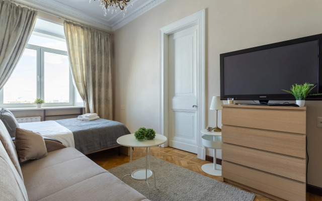 Apartments Uluchshennye S Balkonom I Vidom Na Gorod