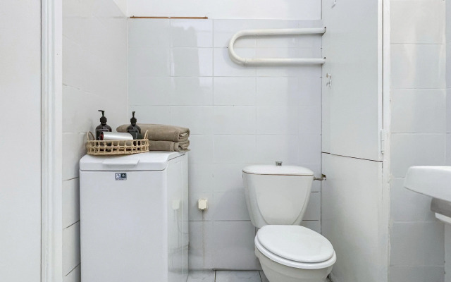 Квартира Welcome Home с Балконом у Метро Народное Ополчение