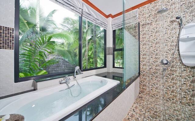Thai Pool Villa with Pool and Parking Villa