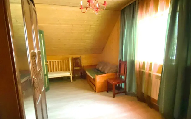Chastny Dom Uyutny Dom u Tsentra Goroda Private House