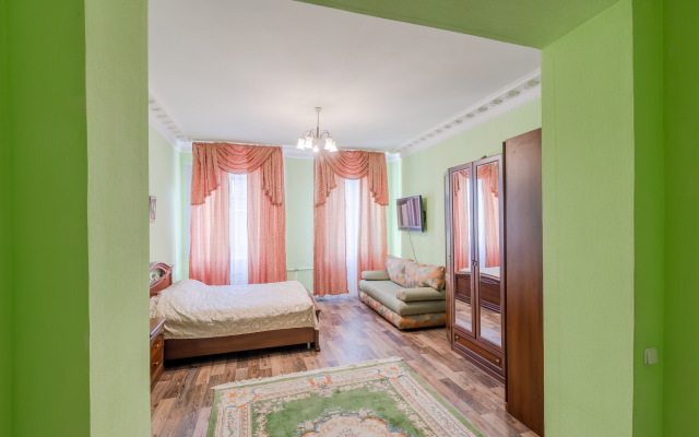 Апартаменты SpbStay на Вознесенском проспекте 3-5