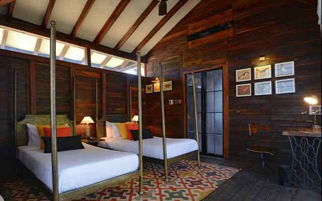 Pugdundee Safaris- Pench tree Lodging house