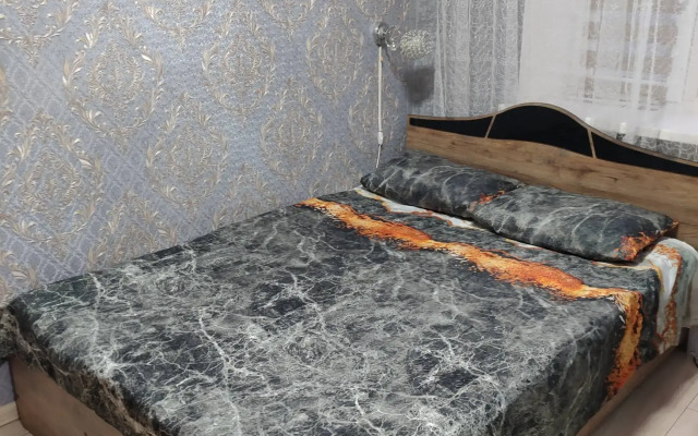 3kh Komnatnaya na Atamanskoy Flat