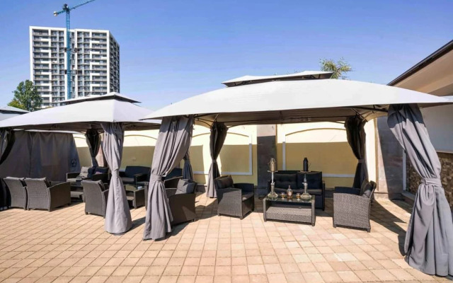 Bella Costa Hotel