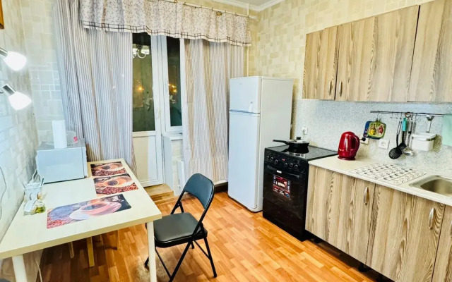 Квартира Уютная для 4 Гостей Вблизи Метро Физтех