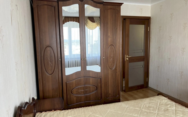 Апартаменты 127 Полевая 45