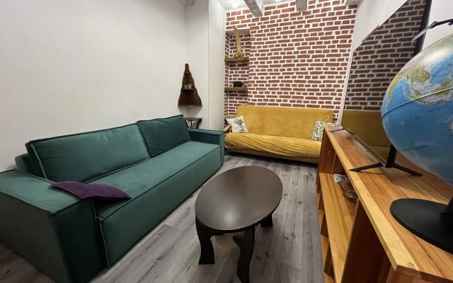 Апартаменты Логово Румс Двухкомнатные Шестиместные