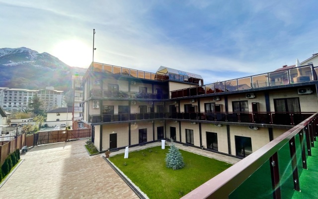 Una Akva-Life Hotel