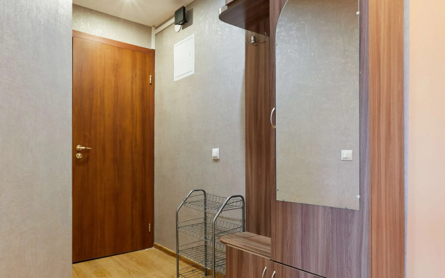 Na Ozerkovoy 51k2 Flat