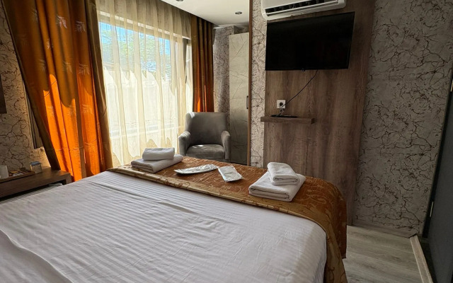 Peker Hotel