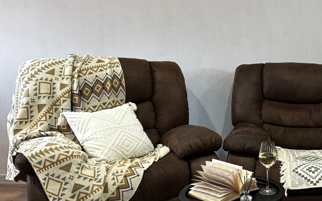 Studiya s Vidom na Gory Flat