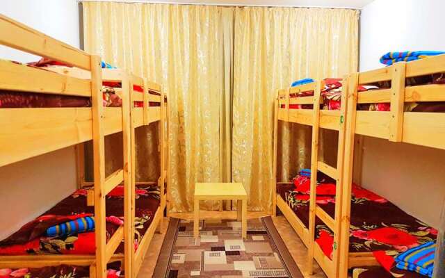 Uyut Hostel