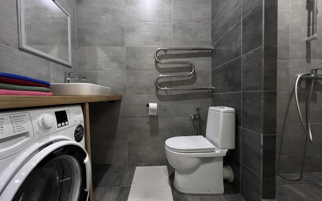 Tikhaya Dvushka Na Rіkhtera Flat