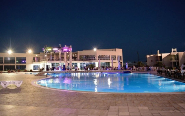 Golden Beach By Sham Baku Hotel