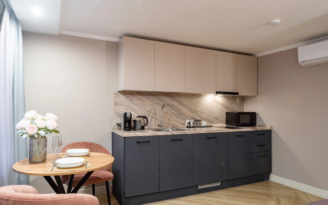 Квартира Cтудия Компакт с Видом в Тихий Двор