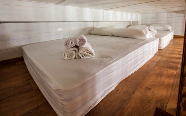 More Rooms Na Ruzheynoy 2 Apartments