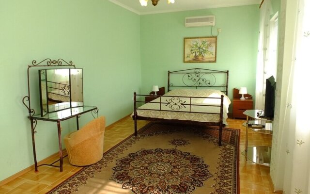 Semeyny Guest House