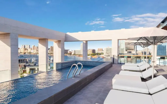 Отель Al Seef Heritage Hotel Dubai, Curio Collection by Hilton