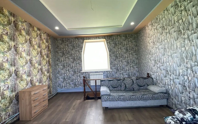 Otlichny Dvukhetazhny s Mangalom i Baney Ryadom s Prudom Private House
