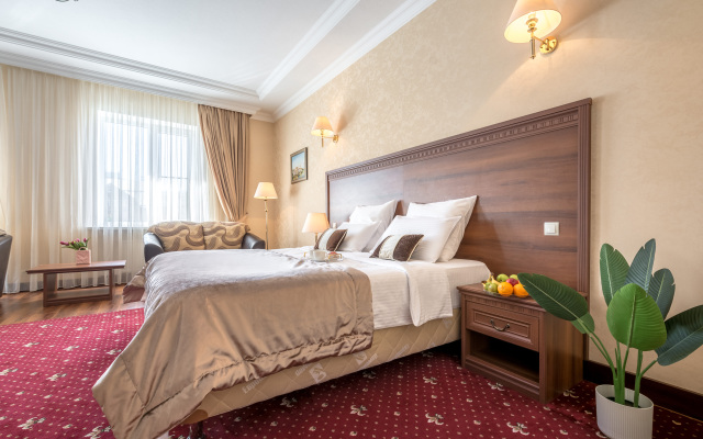 Hotel Theatre