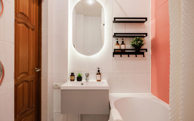 3-komn S Proyektorom Sunvilles Flat