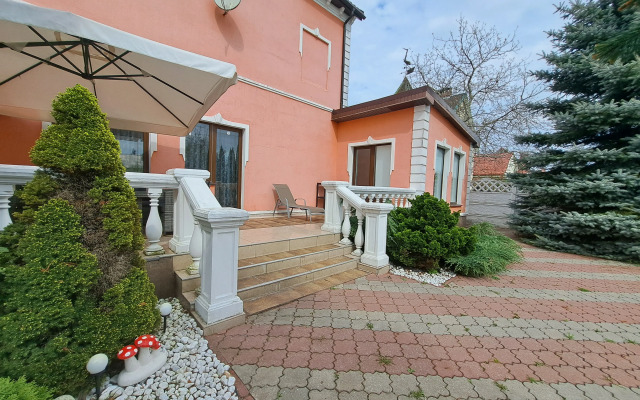 Вилла Магнолия