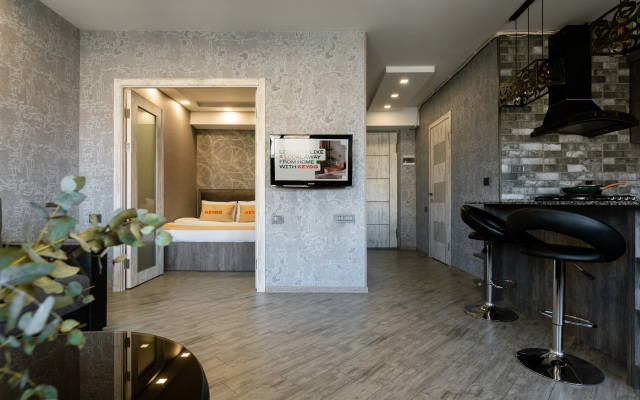 KeyGo #0063, 1 Bedroom, Near National Gallery Apartments