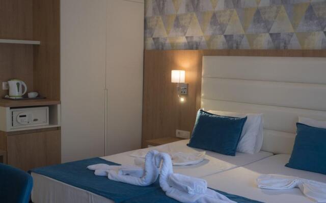 Pearl Beach Hotel