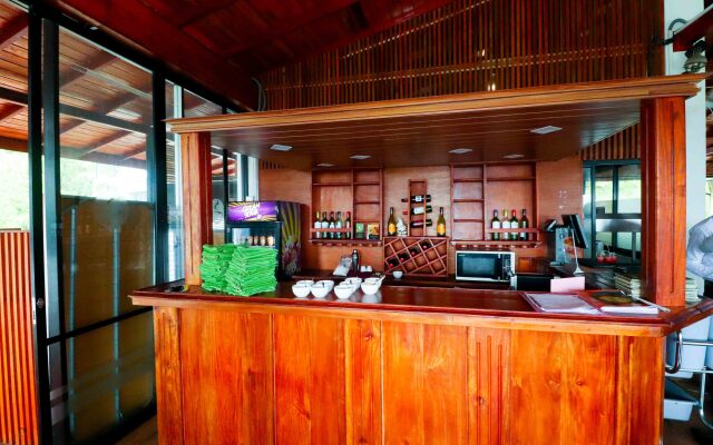 Yoho Thuruliya Lodge Hotel