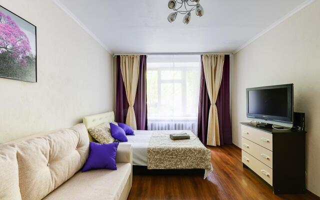 Malyij Peschanyij Pereulok Dom 8 Apartments