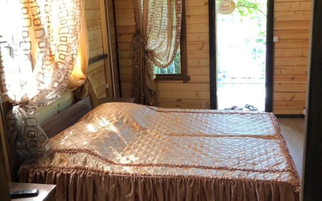 V Gostyakh U Zaura Private house