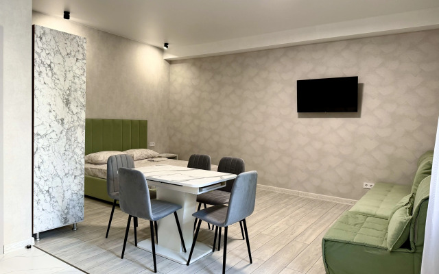 Cрetyrekhmestnye S Kukhney Apartments